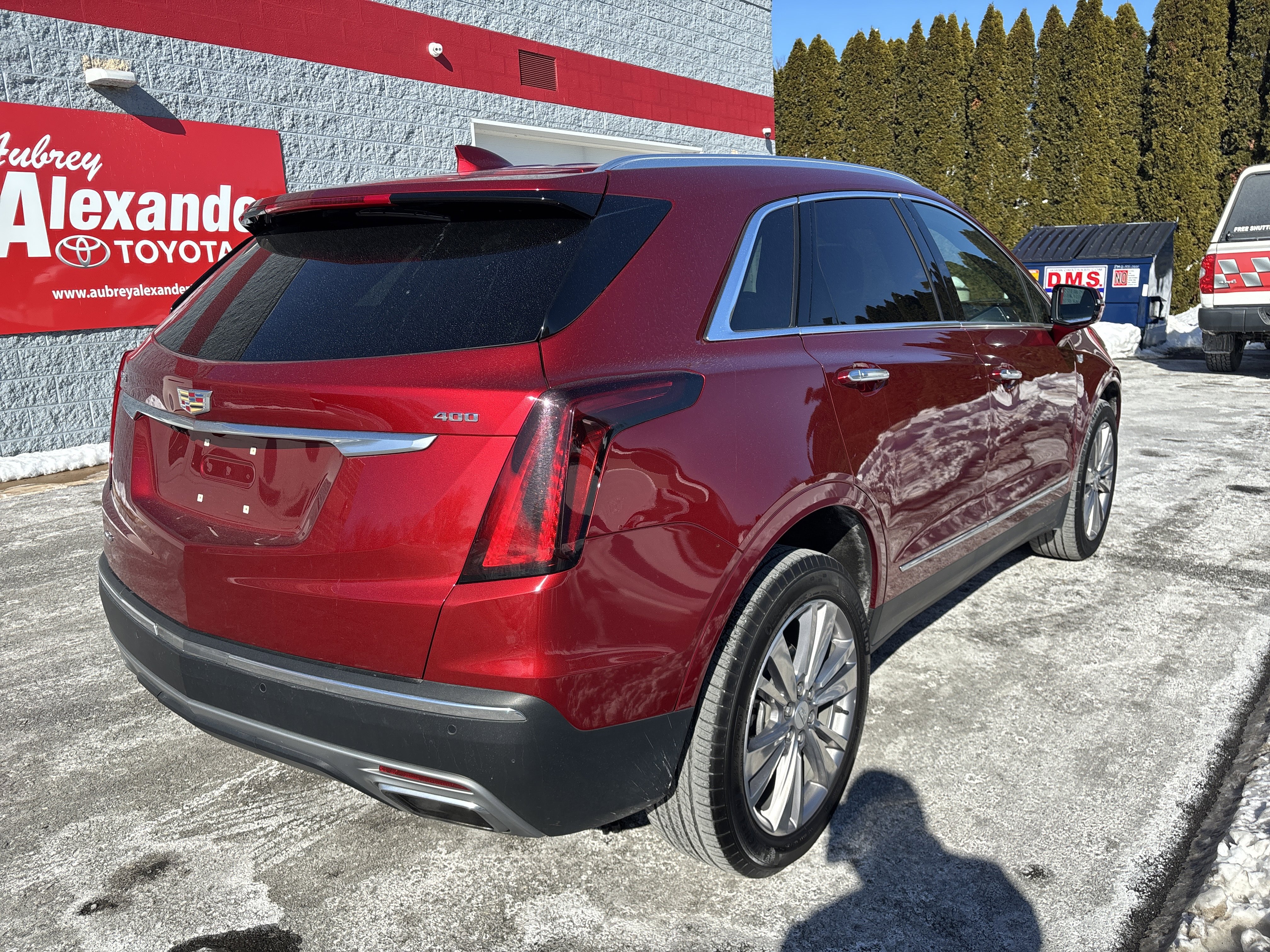 Used 2024 Cadillac XT5 Premium Luxury image 3