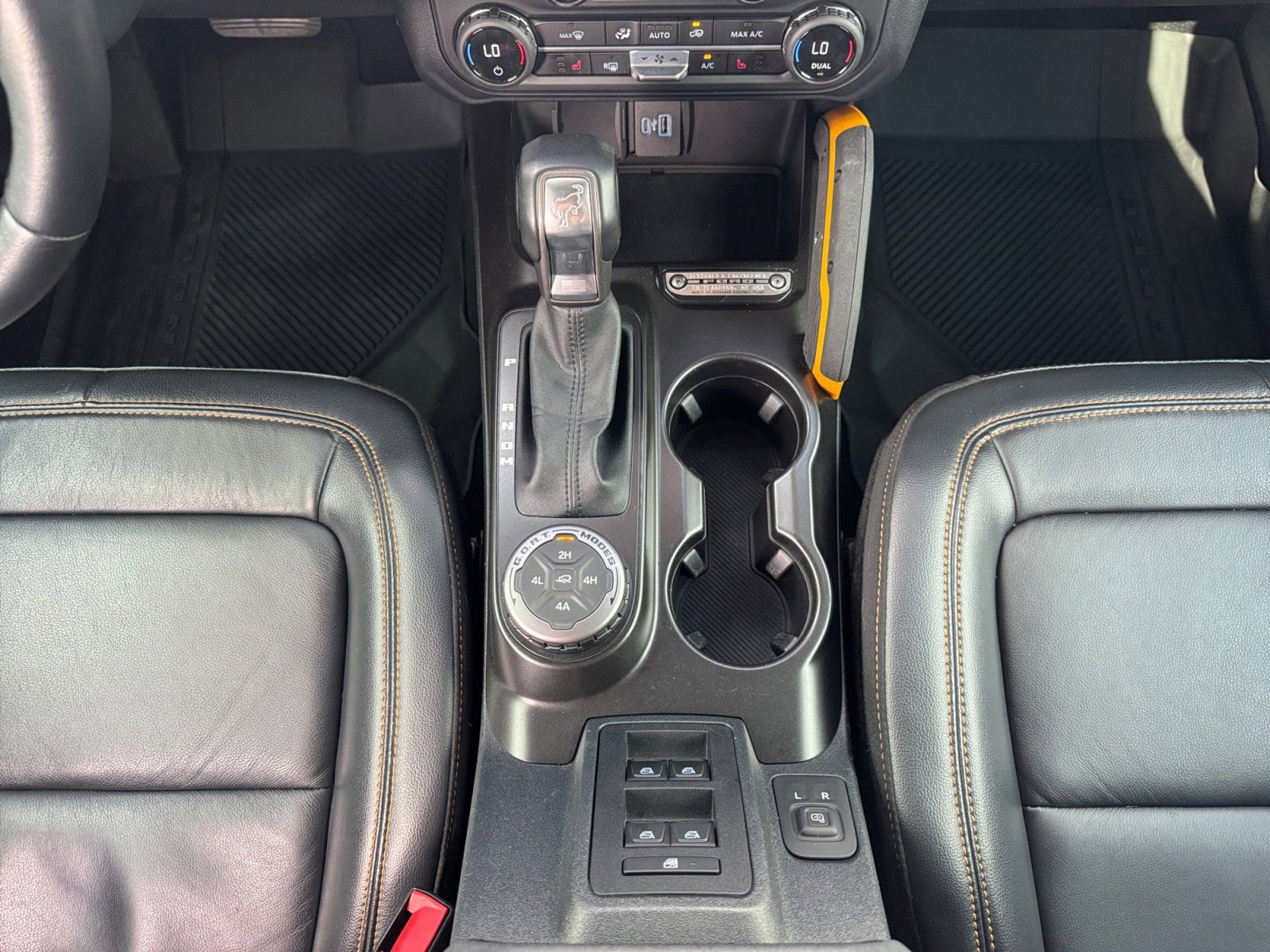 Used 2023 Ford Bronco Badlands w/ Sasquatch Package image 11