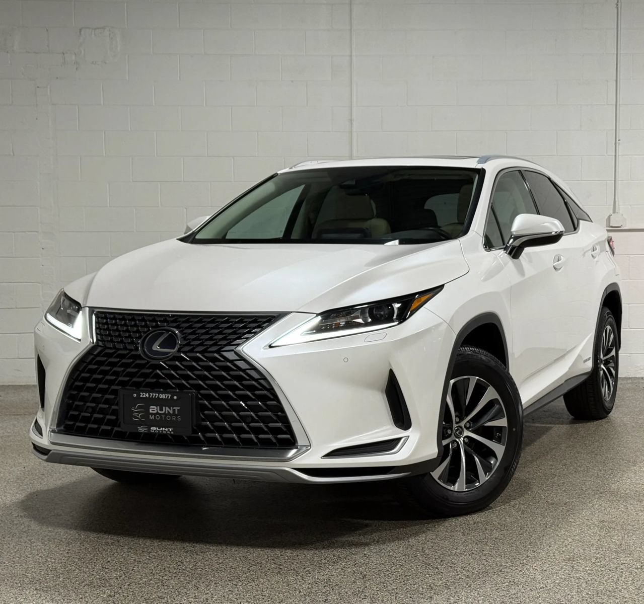 Used 2020 Lexus RX 450h AWD w/ Premium Package image 2