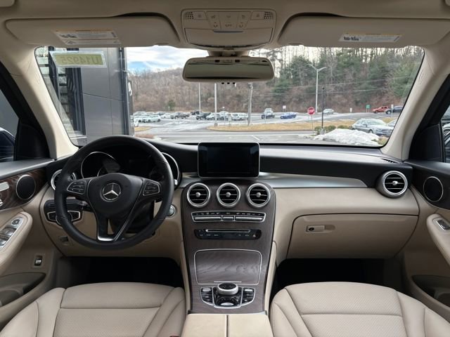 Used 2019 Mercedes-Benz GLC 300 4MATIC image 25