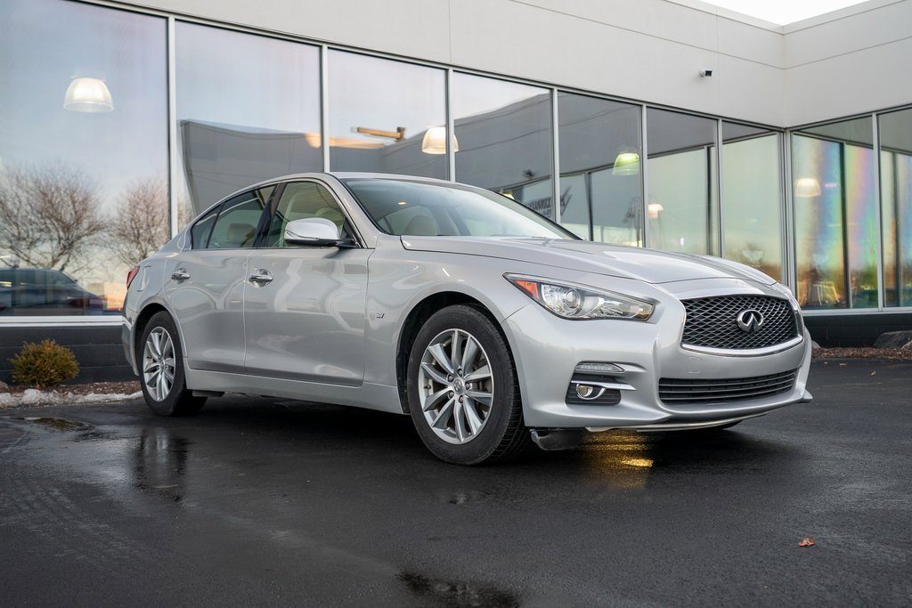 Used 2015 INFINITI Q50 Premium w/ Navigation Package image 1