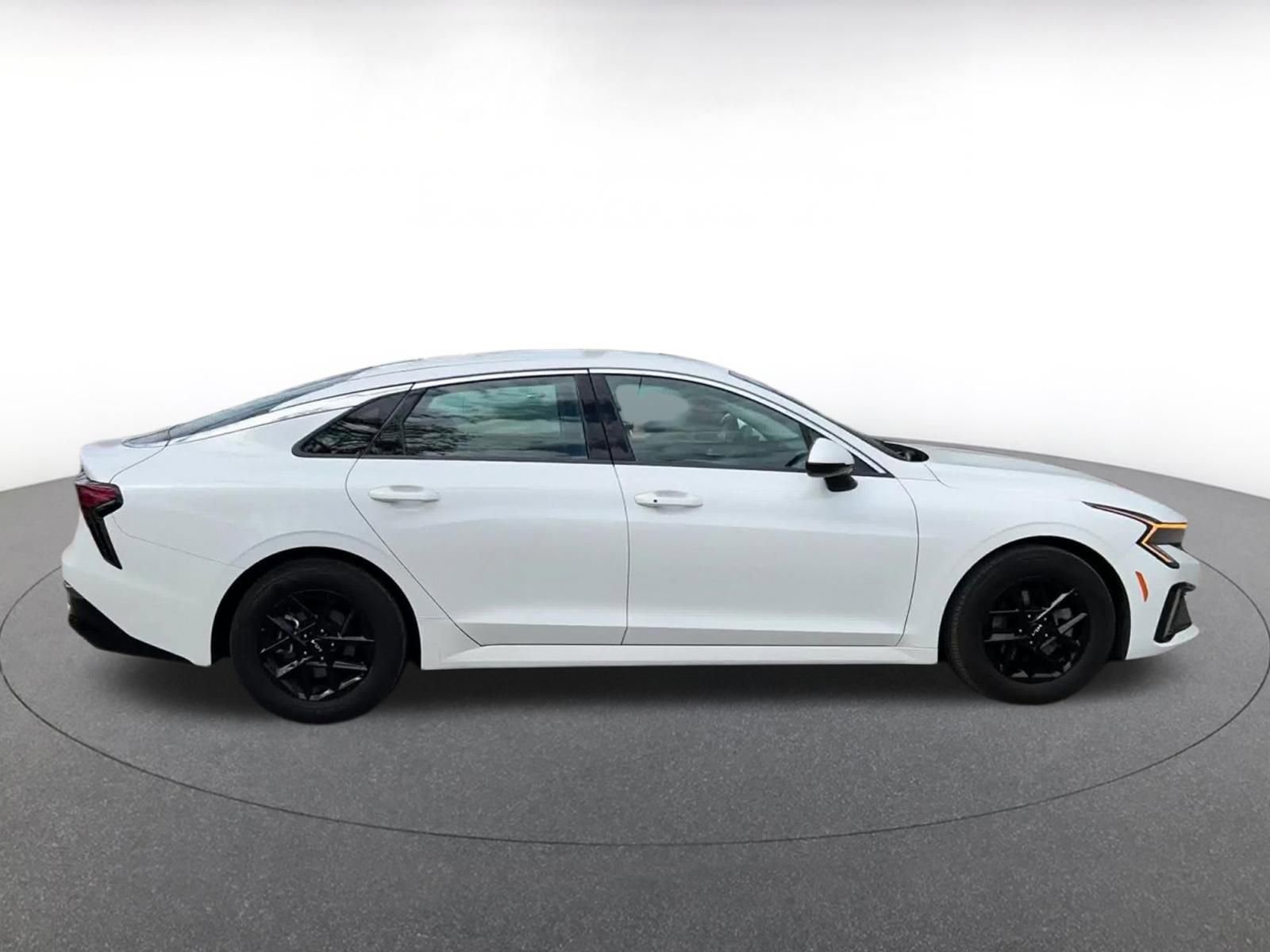 Used 2025 Kia K5 LXS image 16