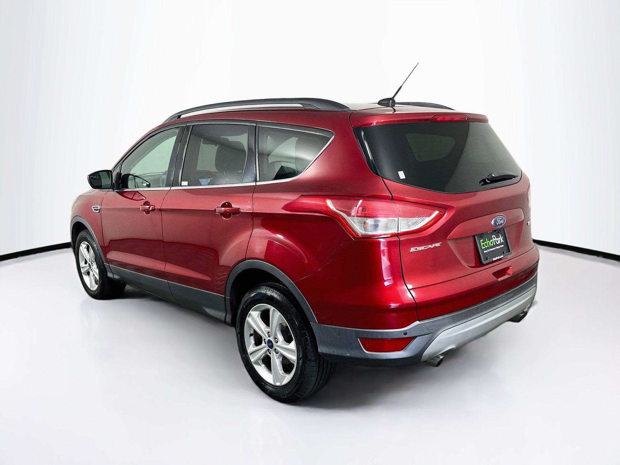 Used 2016 Ford Escape SE w/ Equipment Group 201A FWD image 5