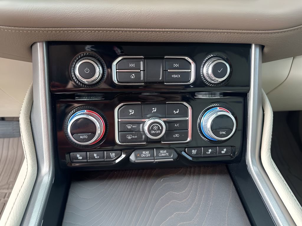 Certified 2023 GMC Yukon XL Denali image 34