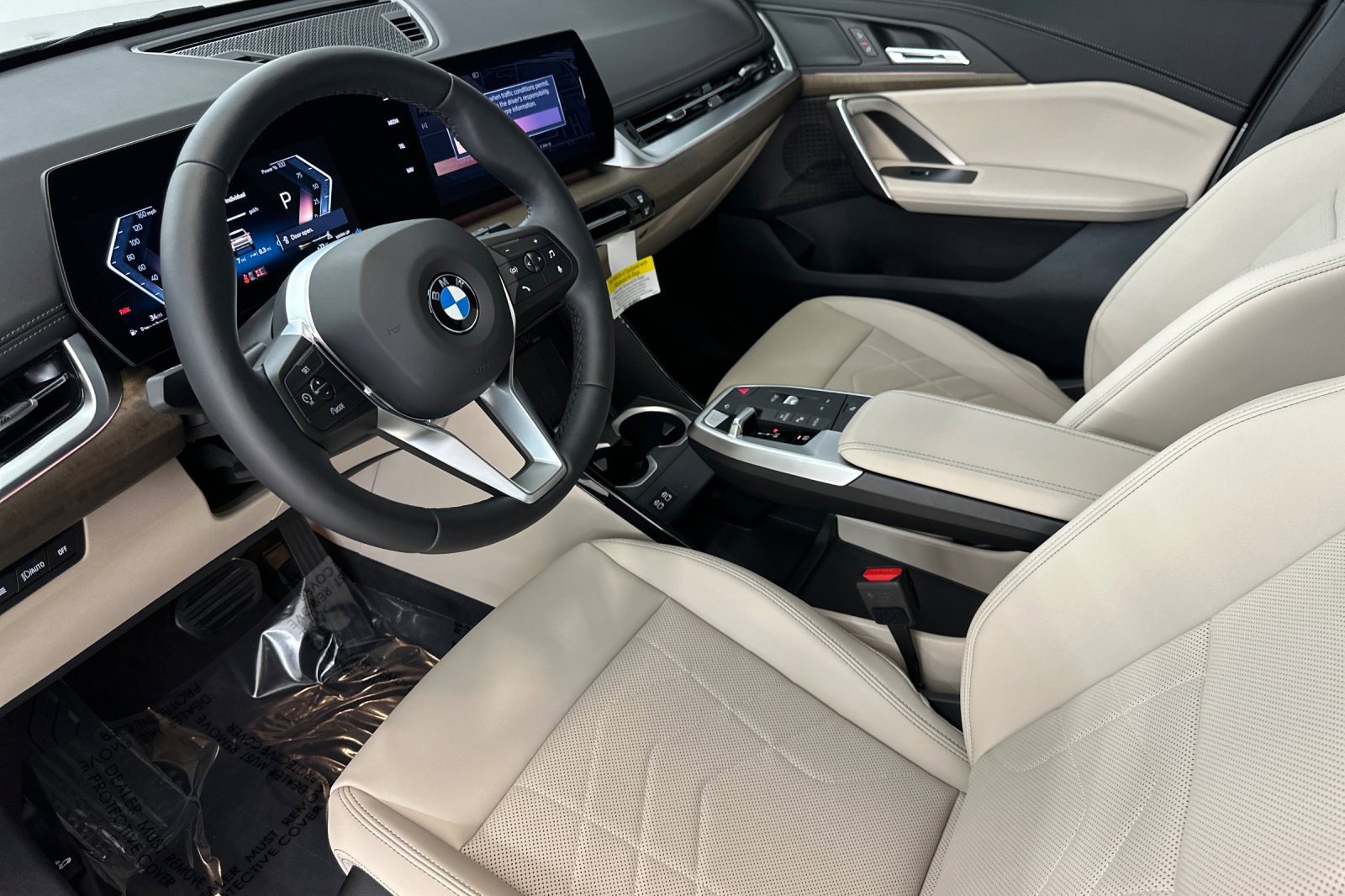 Used 2025 BMW X1 xDrive28i w/ Convenience Package image 4