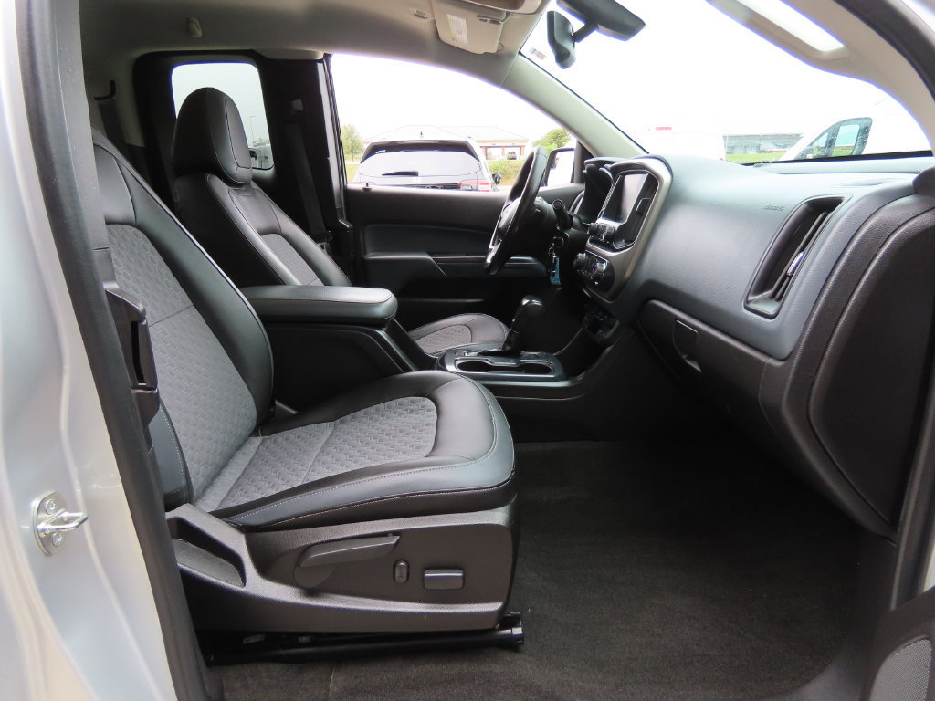 Used 2016 Chevrolet Colorado Z71 AWD/4WD image 26