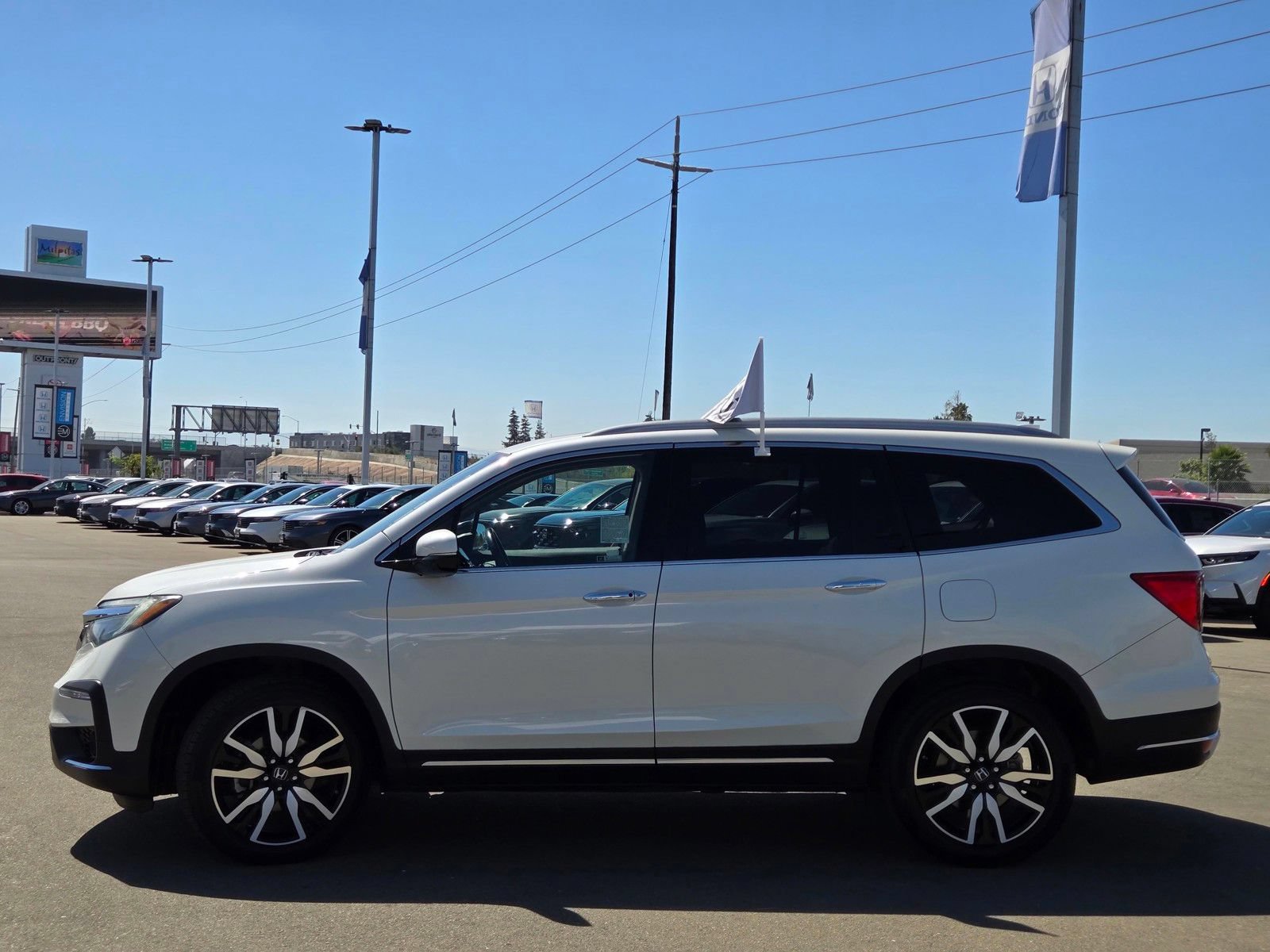 Used 2019 Honda Pilot Touring image 4