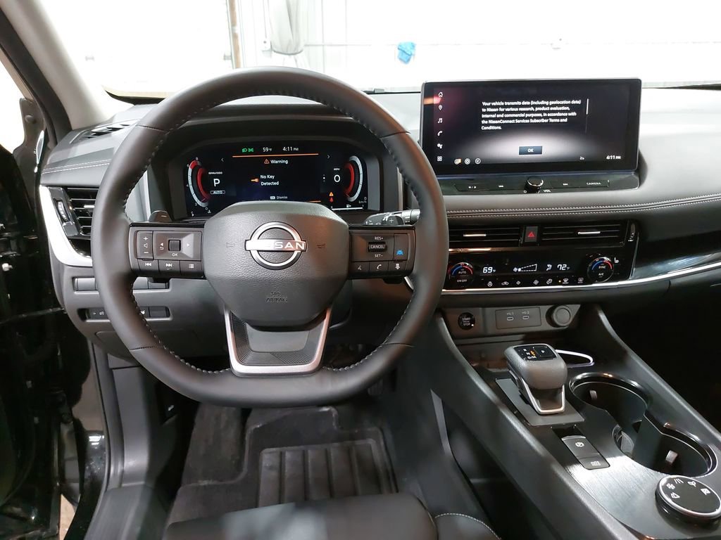 Certified 2025 Nissan Rogue SL image 16