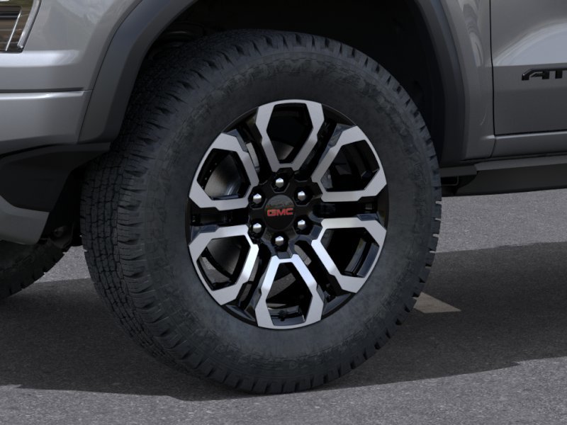 New 2026 GMC Canyon AT4 w/ AT4 Premium Package AWD/4WD image 9