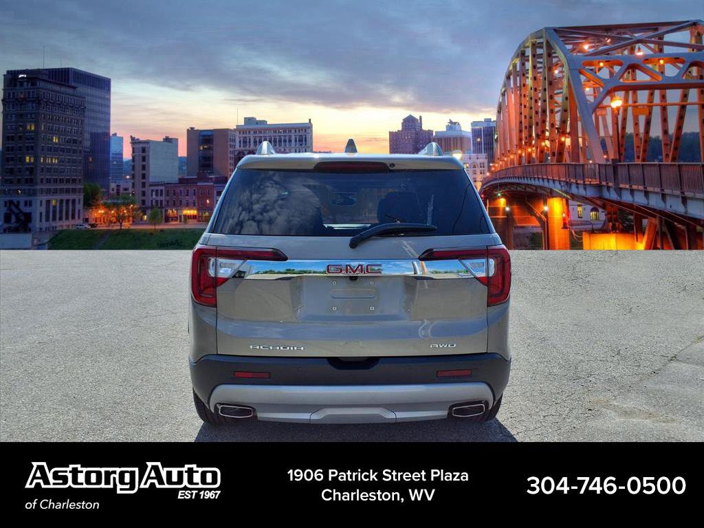 Used 2022 GMC Acadia SLT w/ Preferred Package AWD/4WD image 4