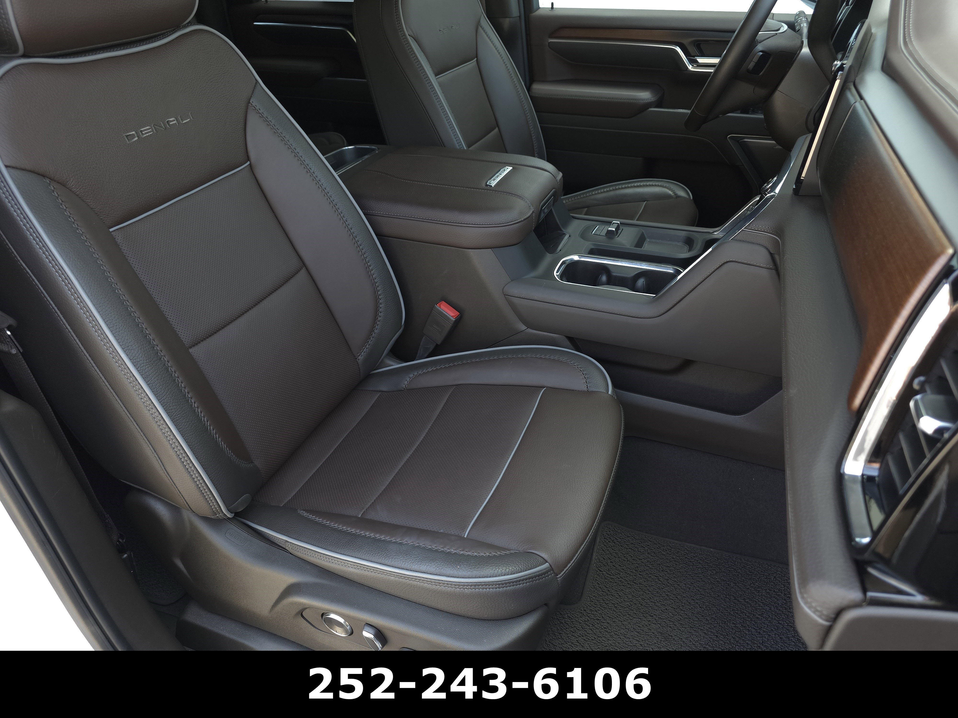 Used 2025 GMC Sierra 2500 Denali w/ Denali Reserve Package AWD/4WD image 39