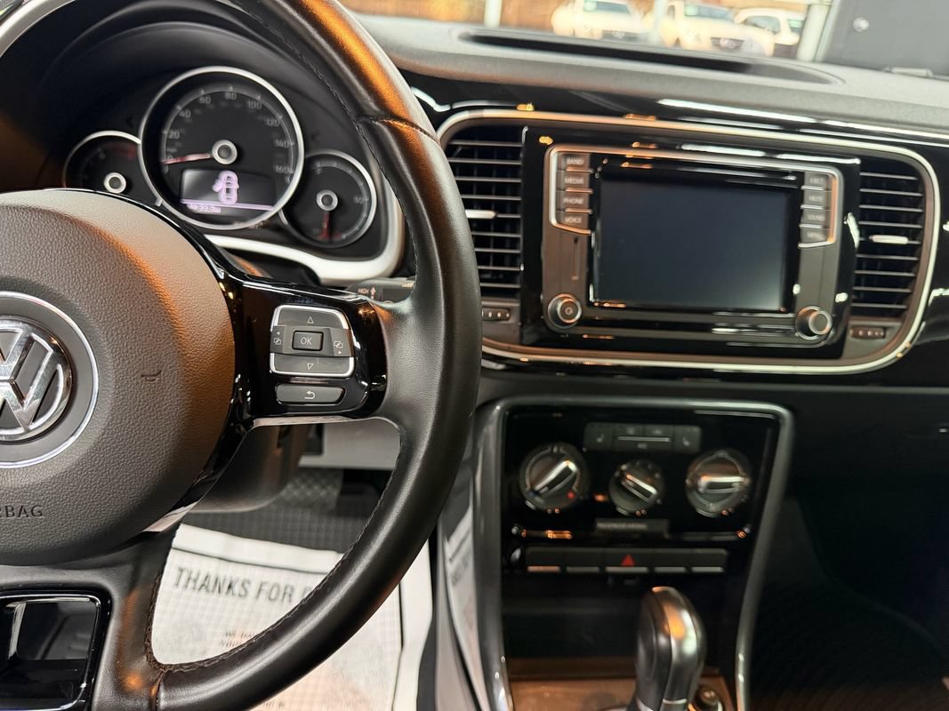Used 2019 Volkswagen Beetle 2.0T S FWD image 27