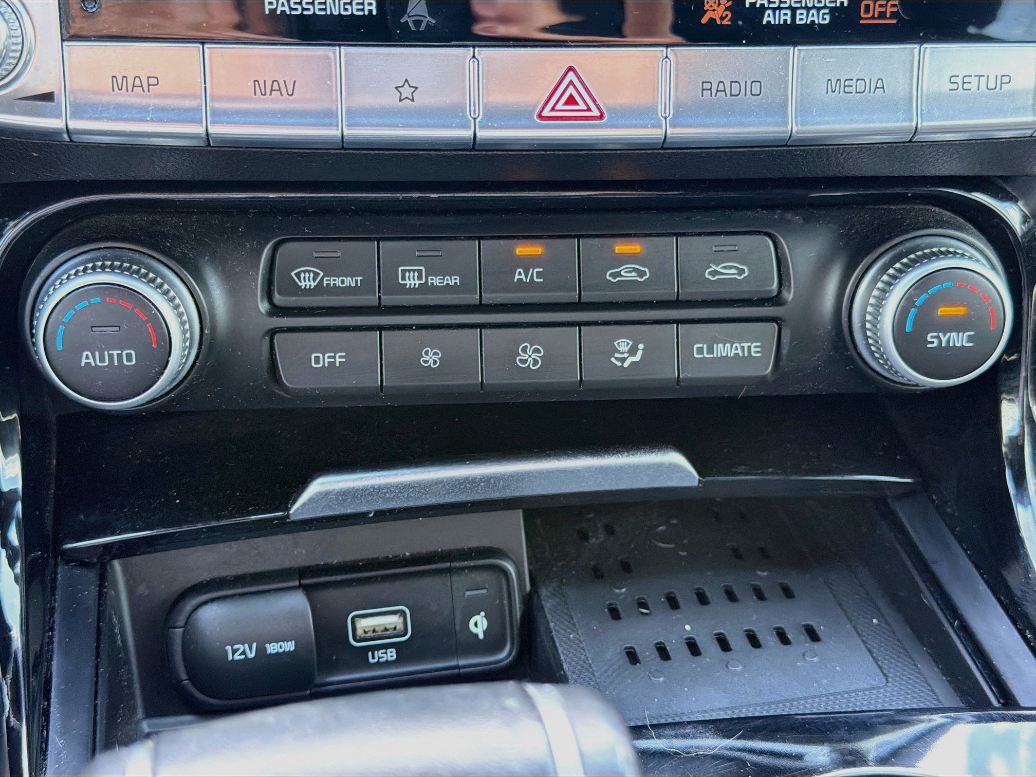 Used 2022 Kia Stinger GT-Line w/ Sun & Sound Package RWD image 34
