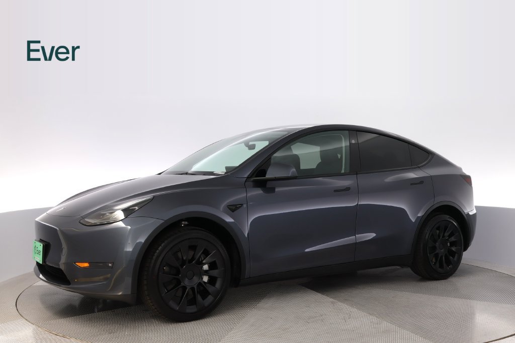 Used 2023 Tesla Model Y Long Range AWD/4WD image 18