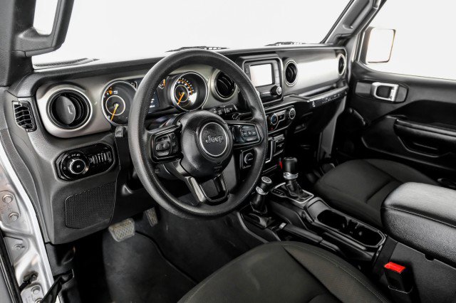 Used 2020 Jeep Wrangler Sport AWD/4WD image 12
