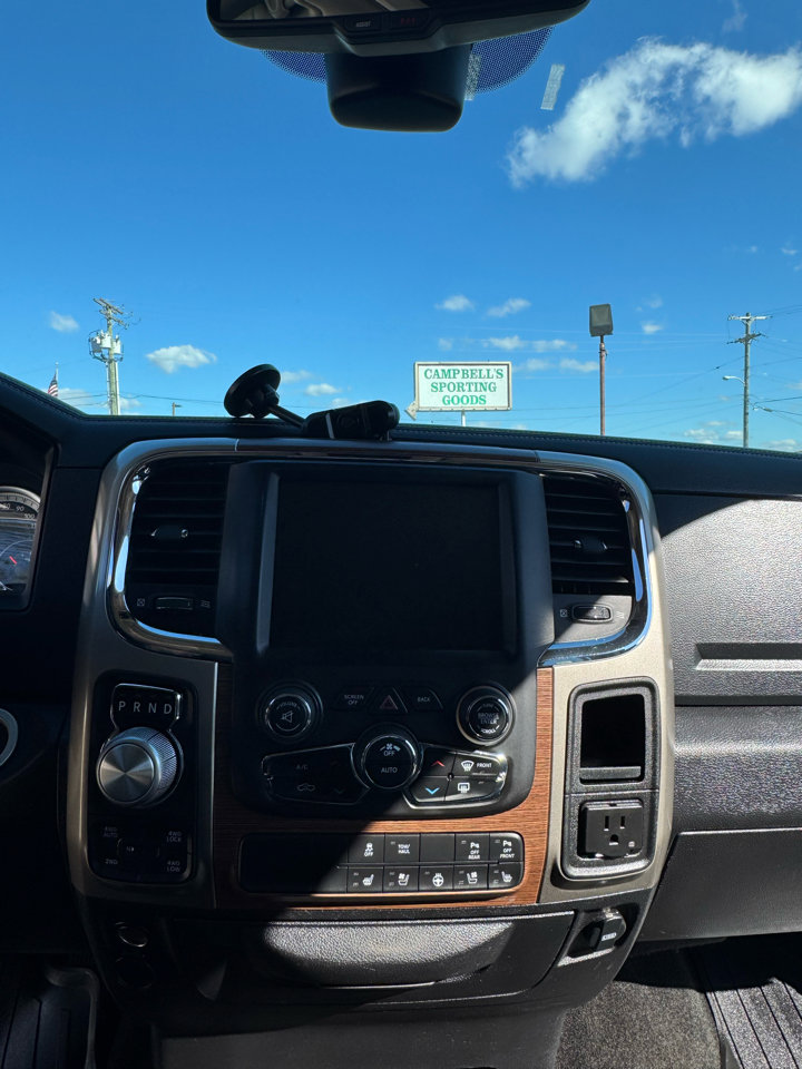 Used 2014 RAM 1500 Laramie w/ Convenience Group image 16