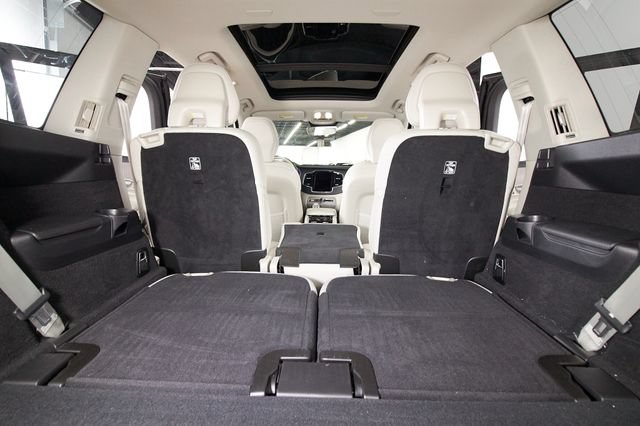 Used 2024 Volvo XC90 T8 Ultimate w/ Protection Package Premier AWD/4WD image 27