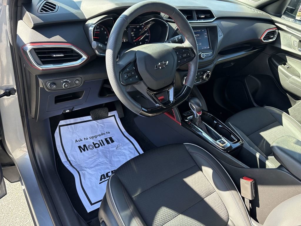 Used 2023 Chevrolet TrailBlazer RS image 13