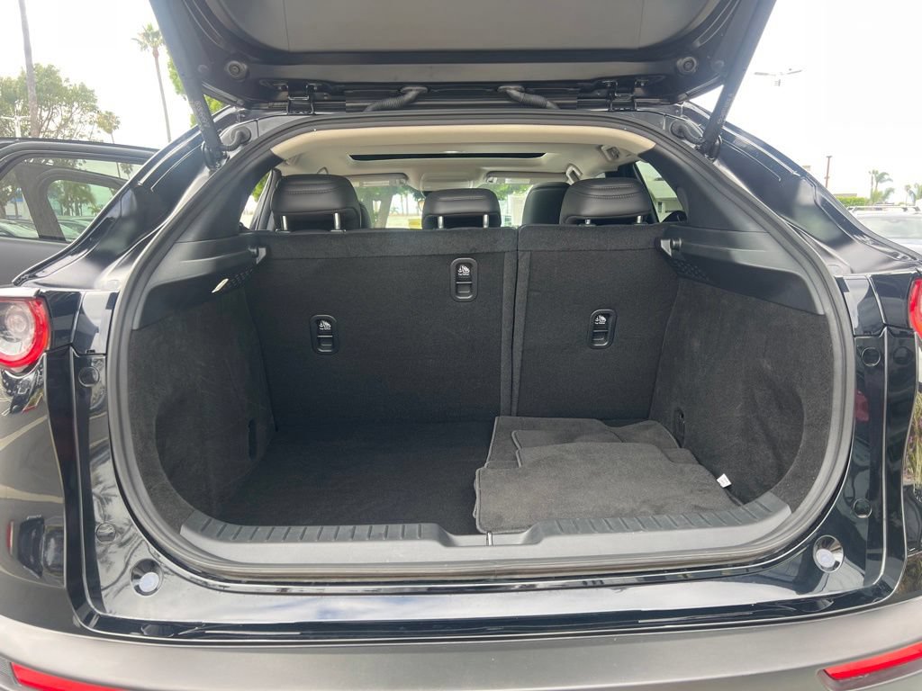 Certified 2025 MAZDA CX-30 AWD 2.5 S w/ Premium Package image 47