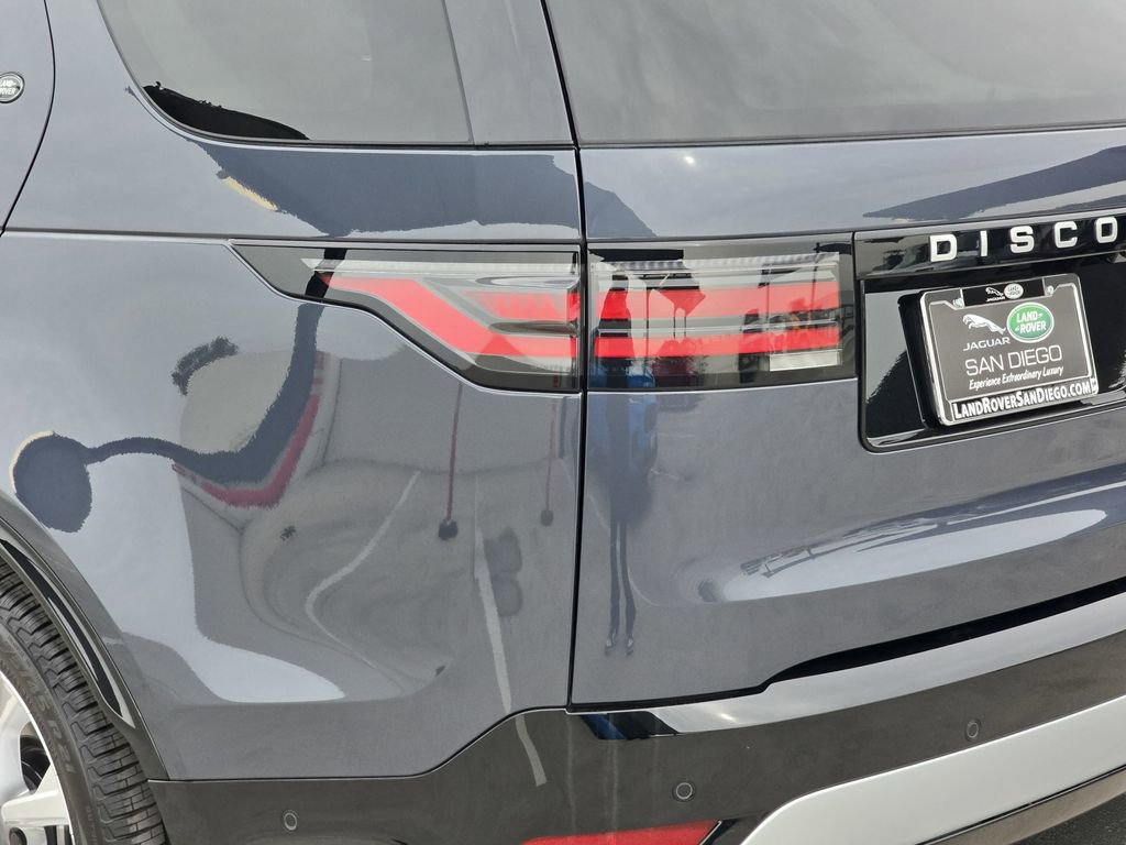New 2026 Land Rover Discovery Limited Edition AWD/4WD image 37