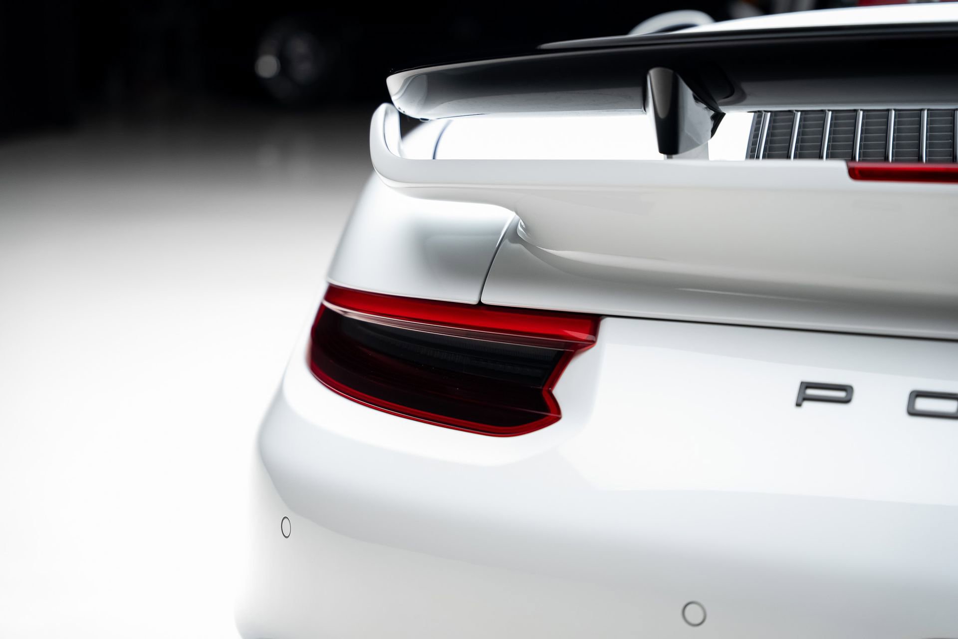 Used 2019 Porsche 911 Turbo image 30