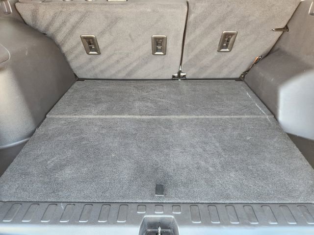 Used 2023 GMC Terrain SLE w/ Driver Convenience Package image 32