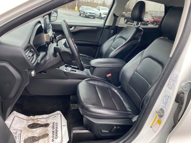 Used 2022 Ford Escape Titanium AWD/4WD image 15
