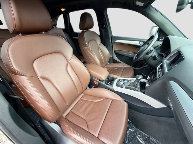 Used 2017 Audi Q5 2.0T Premium Plus w/ Technology Package image 15