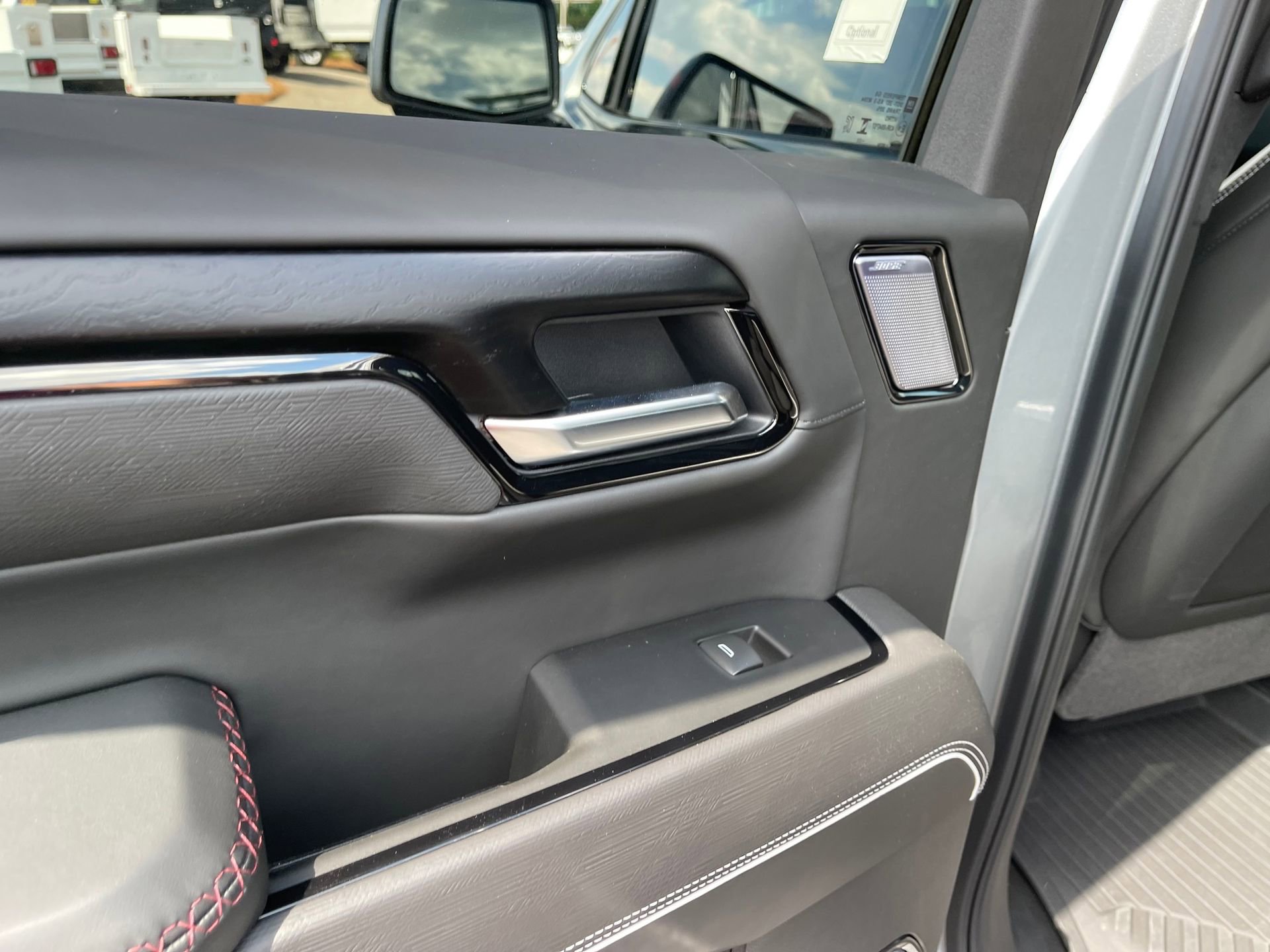 Used 2025 GMC Sierra 1500 AT4X w/ AT4X AEV Edition image 21