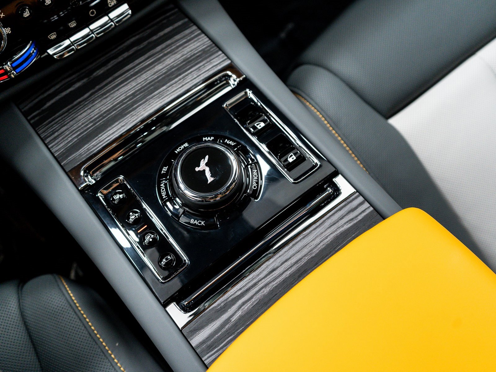 New 2025 Rolls-Royce Ghost image 40