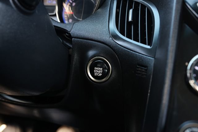 Used 2013 Hyundai Genesis 3.8 image 31