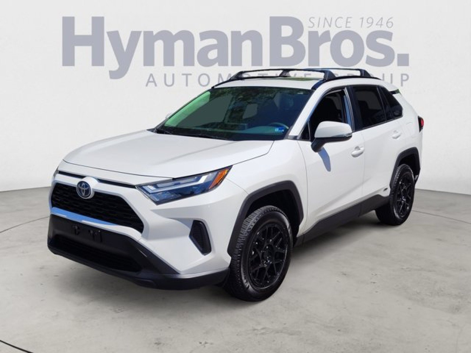 Used 2022 Toyota RAV4 XLE w/ Convenience Package AWD/4WD image 7