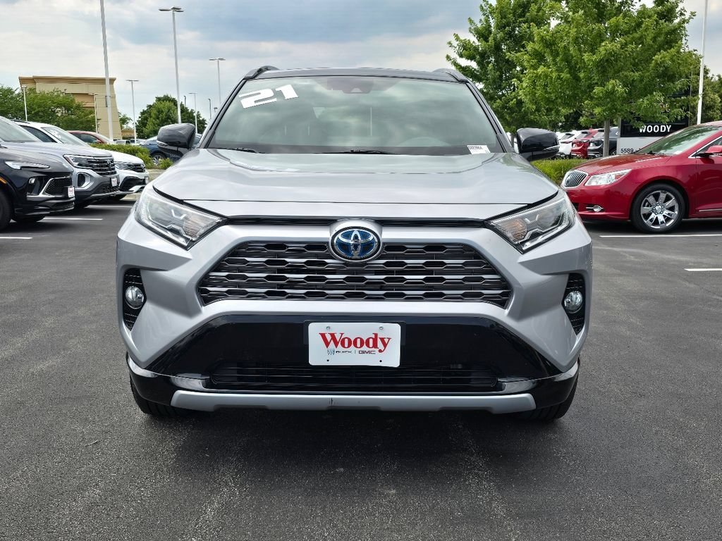 Used 2021 Toyota RAV4 XSE w/ XSE Grade Weather Package AWD/4WD image 4