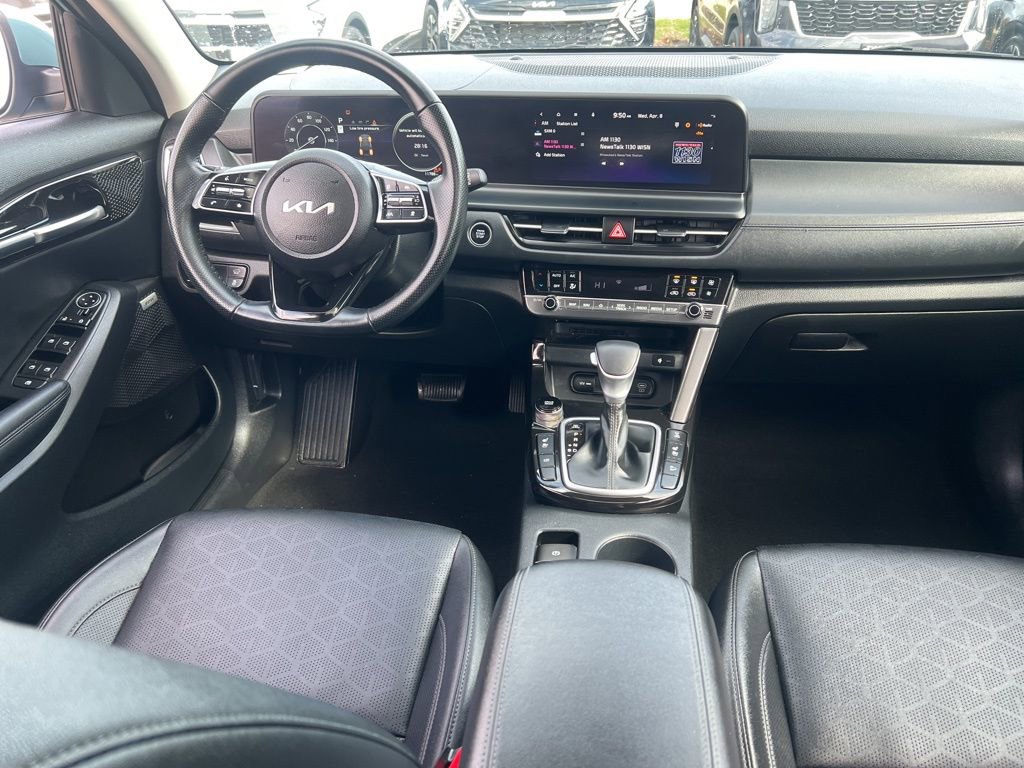 Certified 2024 Kia Seltos SX w/ SX Sunroof Package AWD/4WD image 19