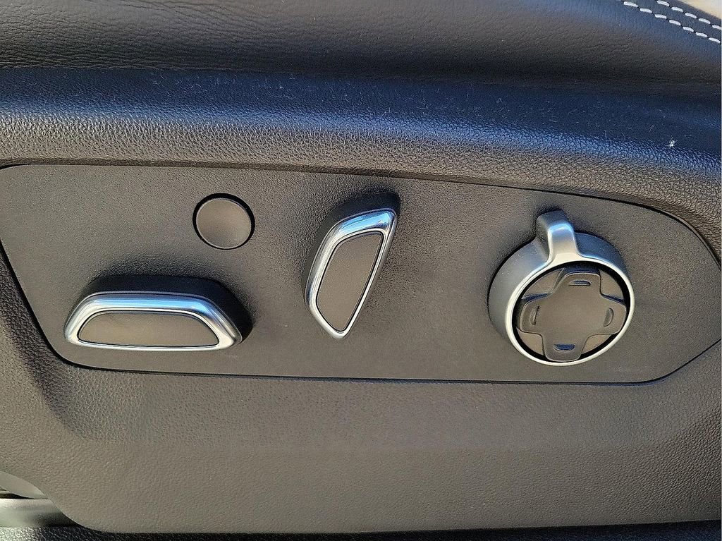 Used 2026 GMC Sierra 2500 AT4X image 15