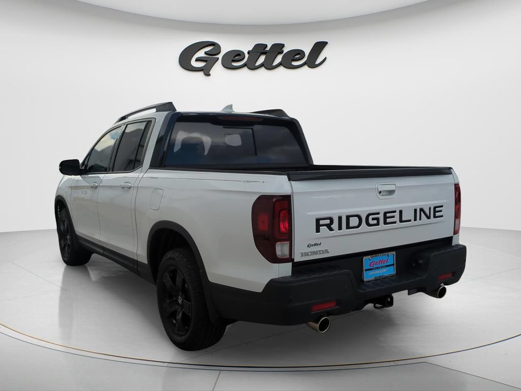 Used 2025 Honda Ridgeline Black Edition image 7