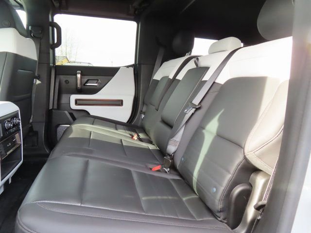 Used 2024 GMC Hummer EV 2X image 43