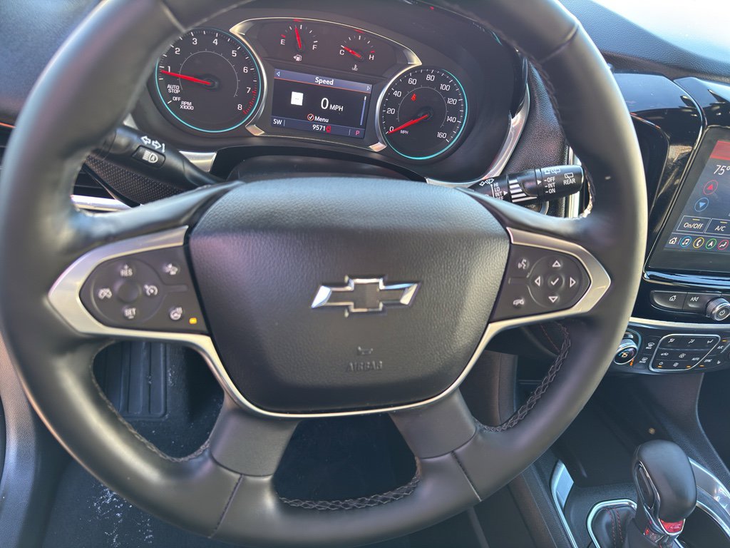 Used 2023 Chevrolet Traverse RS image 17