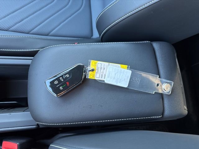 New 2026 Volkswagen Tiguan SE R-Line image 16