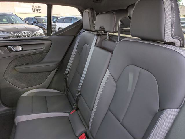 Used 2023 Volvo XC40 Recharge Plus image 23