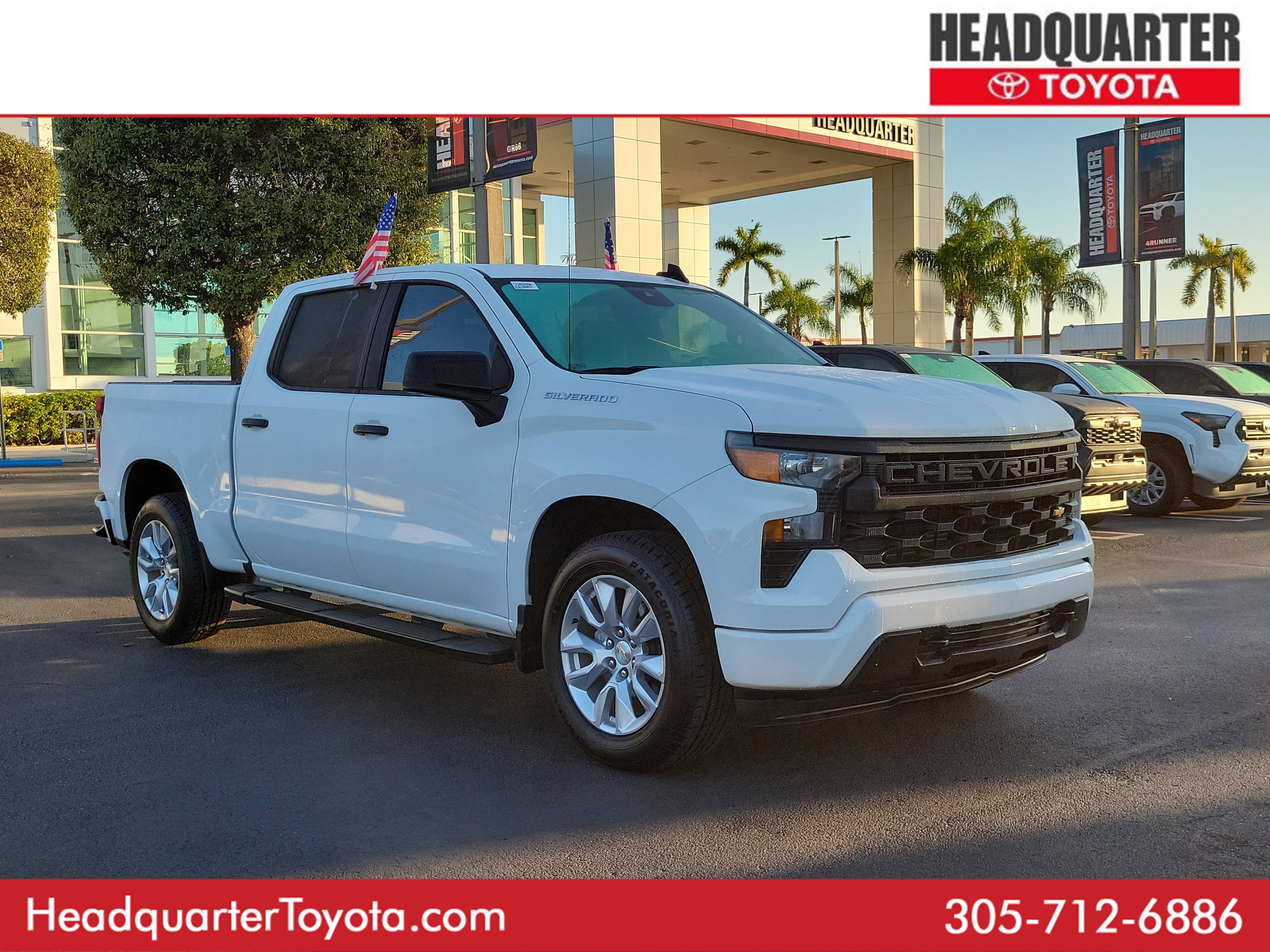 Used 2023 Chevrolet Silverado 1500 Custom image 1