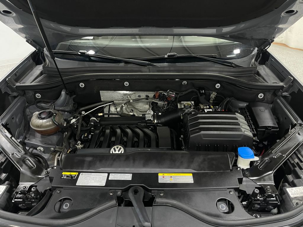 Used 2021 Volkswagen Atlas Cross Sport SE w/ Panoramic Sunroof Package image 26