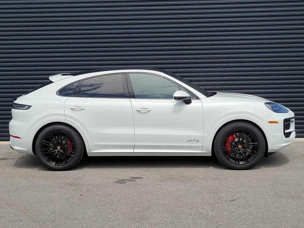 New 2026 Porsche Cayenne GTS AWD/4WD image 8