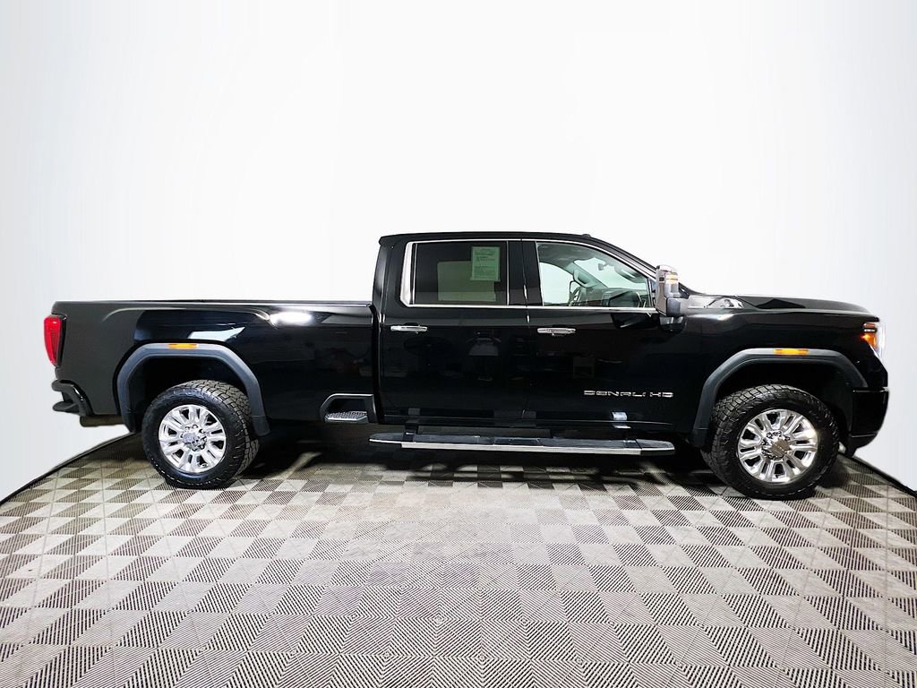 Used 2020 GMC Sierra 3500 Denali w/ Denali Ultimate Package AWD/4WD image 8