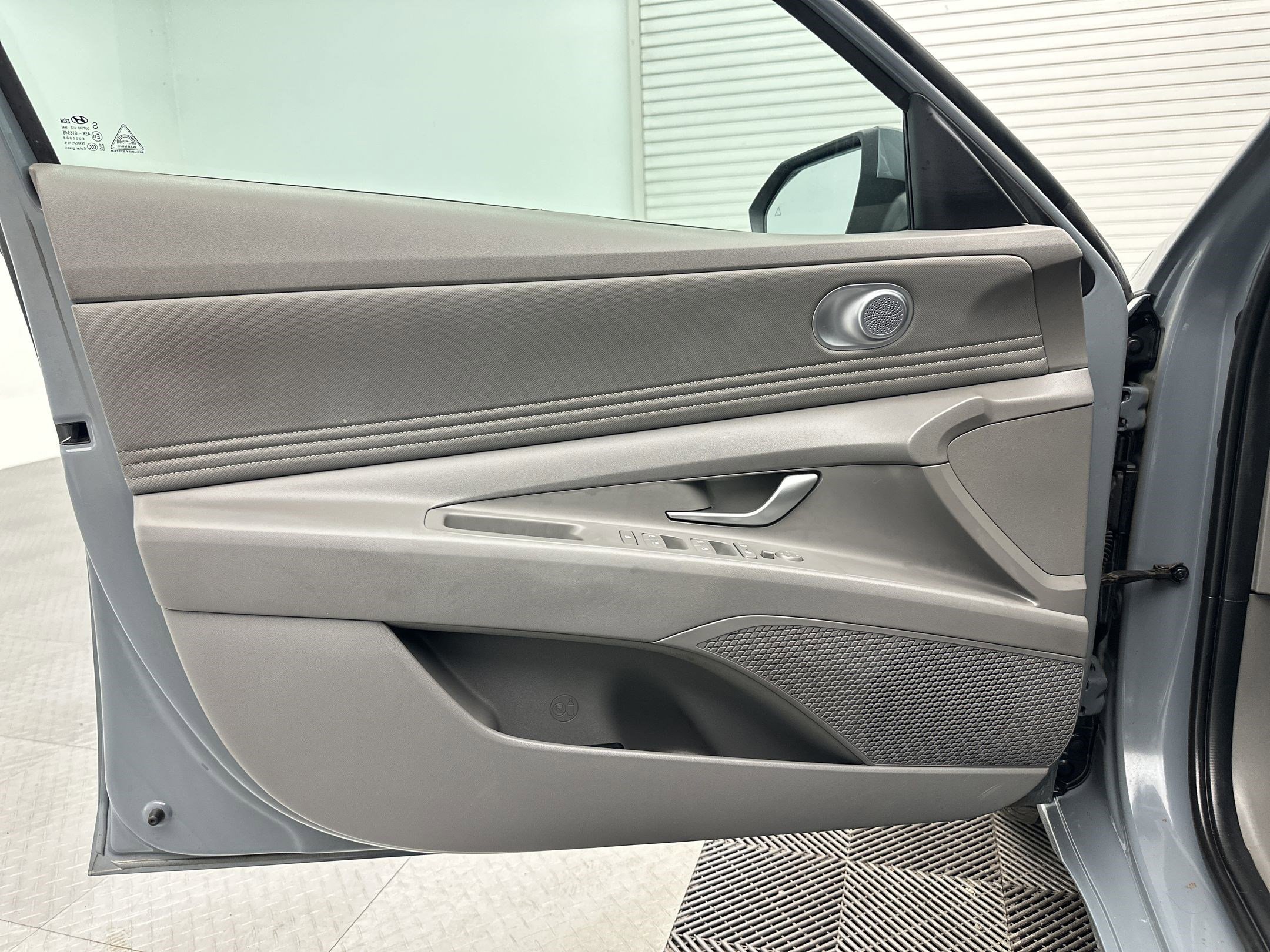 Used 2023 Hyundai Elantra SEL w/ Convenience Package FWD image 16