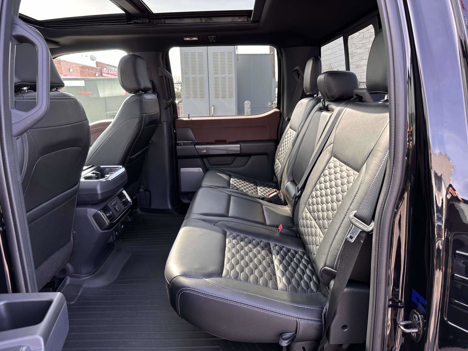 Used 2022 Ford F150 Lariat w/ Equipment Group 502A High image 15