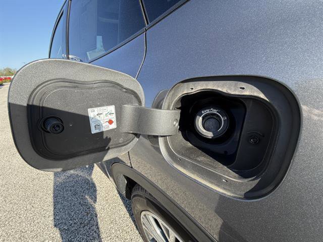 Certified 2022 Ford Escape SEL AWD/4WD image 33