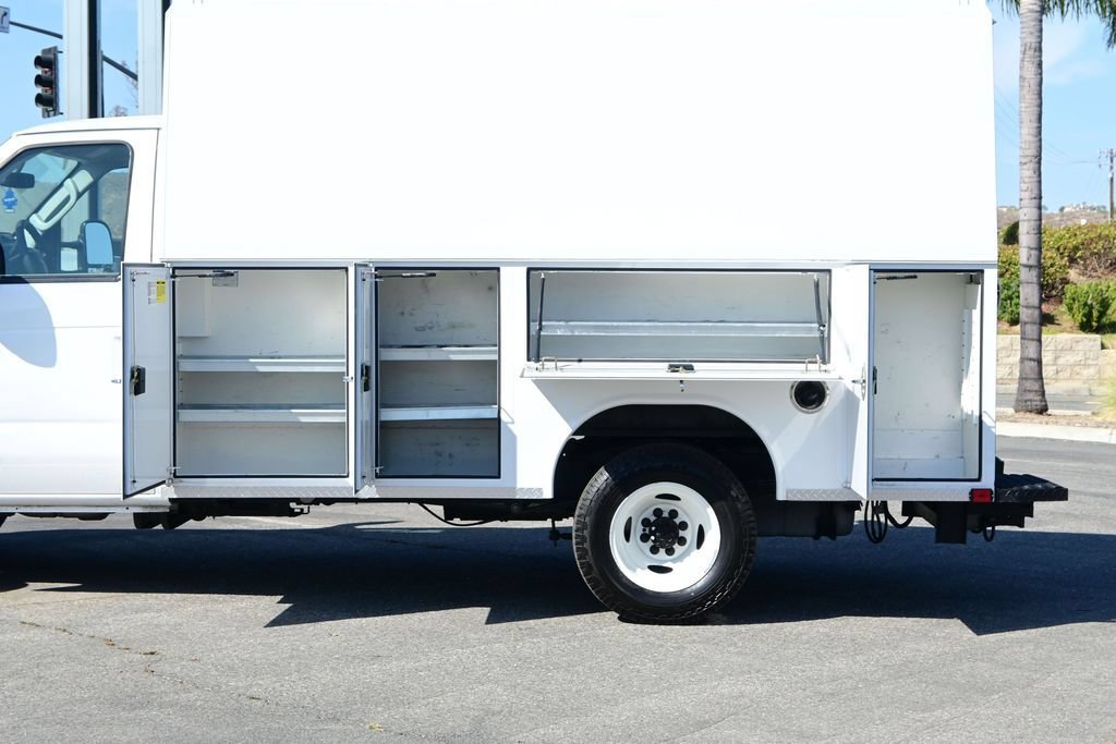 Used 2023 Ford E-350 and Econoline 350 Super Duty w/ Power Windows & Locks Group RWD image 19