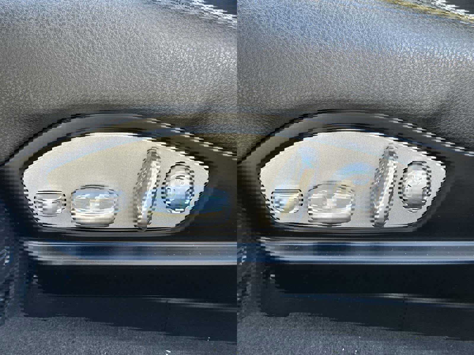 Used 2016 Porsche Panamera 4 image 23