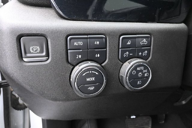 Used 2024 Chevrolet Silverado 2500 LTZ w/ LTZ Convenience Package AWD/4WD image 27